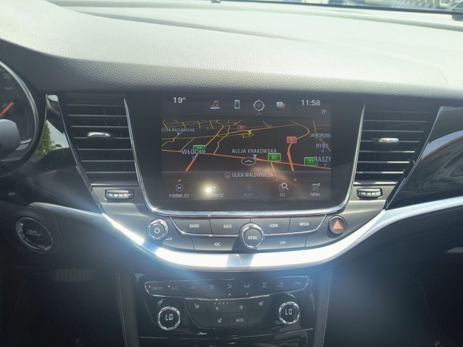 NOWA LOKALIZACJA Opel Astra V 1.4T kombi 150KM Ilux Navi Kamera Salon PL Serwis ASO 25
