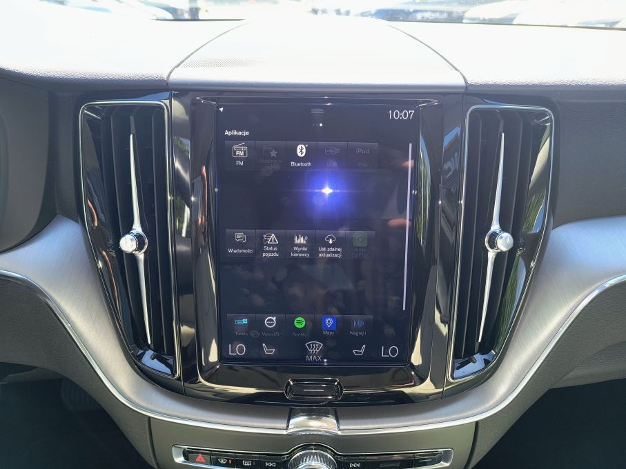 NOWA LOKALIZACJA Volvo XC60 2.0T 250KM Momentum 4x4 Serwis VAT23% 24