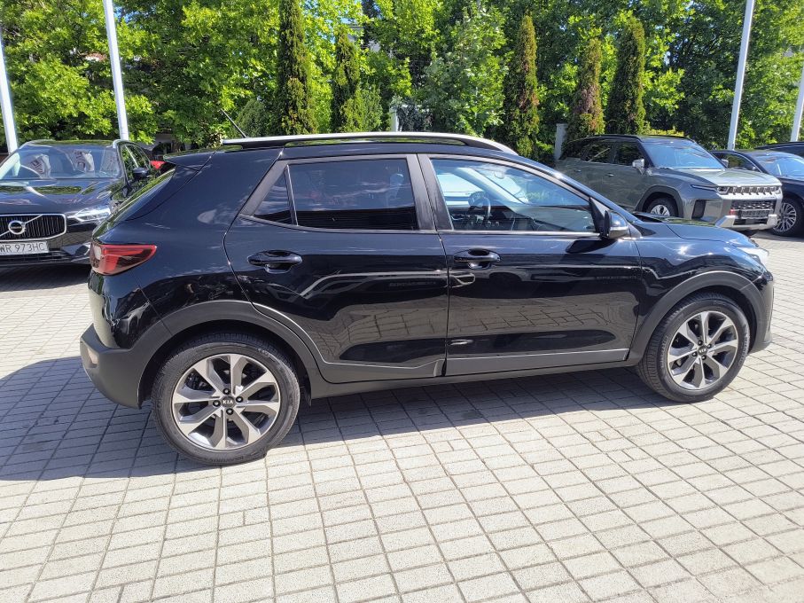 NOWA LOKALIZACJA Kia Stonic 1.4 100KM Bogata Wersja Niski Przebieg 7