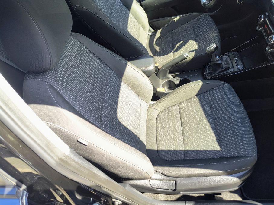 NOWA LOKALIZACJA Kia Stonic 1.4 100KM Bogata Wersja Niski Przebieg 15