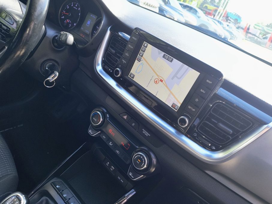 NOWA LOKALIZACJA Kia Stonic 1.4 100KM Bogata Wersja Niski Przebieg 18