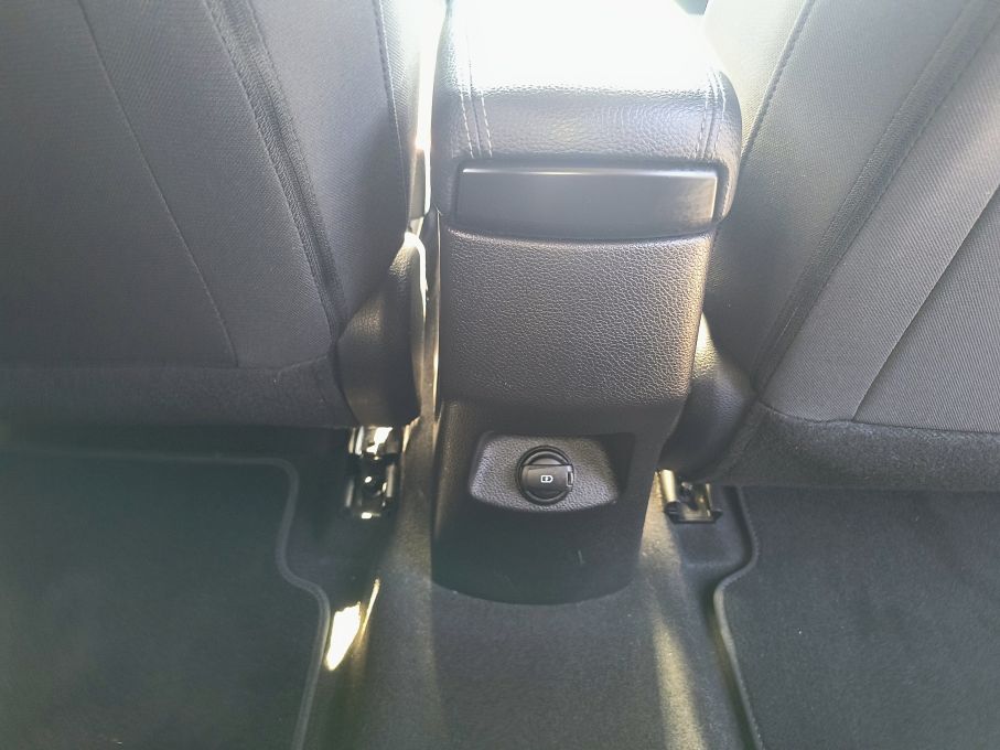 NOWA LOKALIZACJA Kia Stonic 1.4 100KM Bogata Wersja Niski Przebieg 23