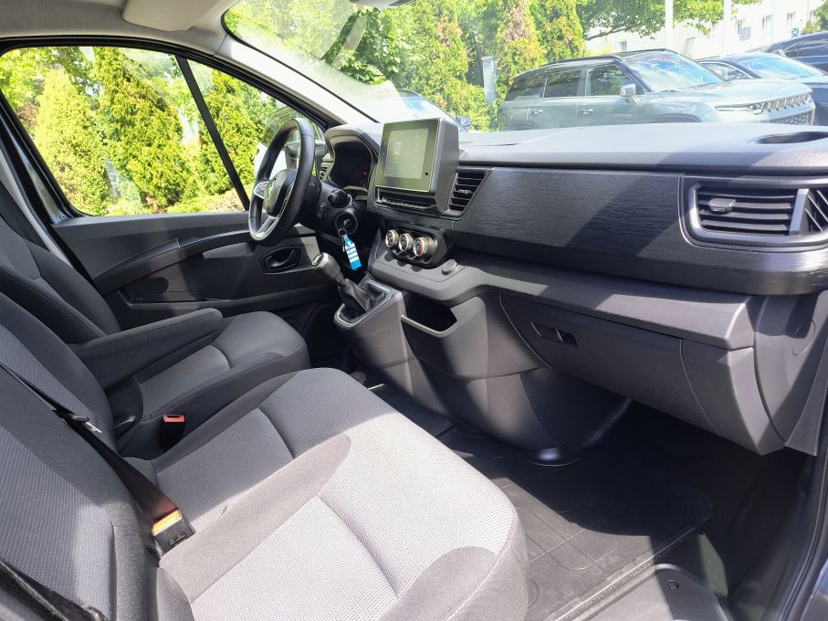 NOWA LOKALIZACJA Renault Trafic L2H1 2.0 dci 130KM Zabudowa Warsztatowa Vat23% 13