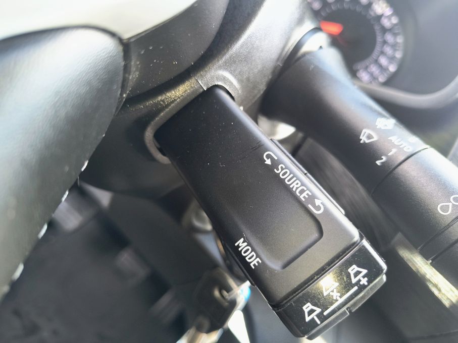 NOWA LOKALIZACJA Renault Trafic L2H1 2.0 dci 130KM Zabudowa Warsztatowa Vat23% 25