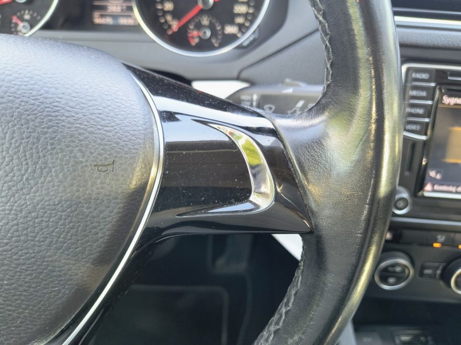 NOWA LOKALIZACJA VW Jetta 1.4 TSI 125KM SalonPL Niski Przebieg Gwarancja 23