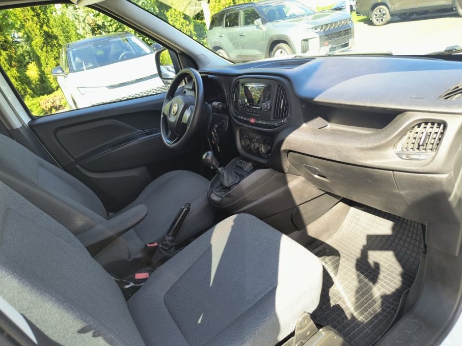 FIAT DOBLO 1,4 BENZYNA 95 KM  12