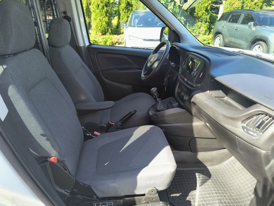 FIAT DOBLO 1,4 BENZYNA 95 KM  13