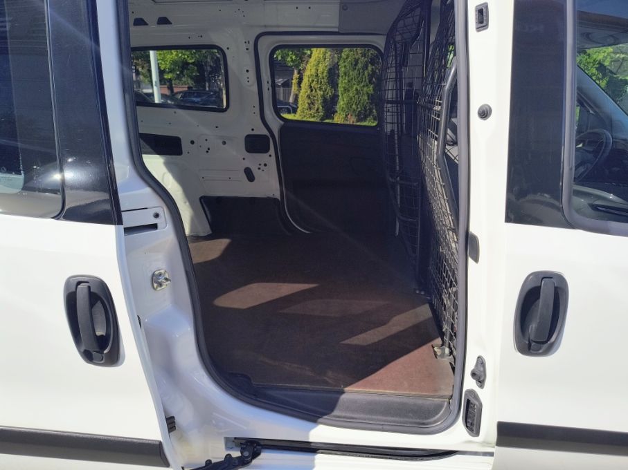 FIAT DOBLO 1,4 BENZYNA 95 KM  18