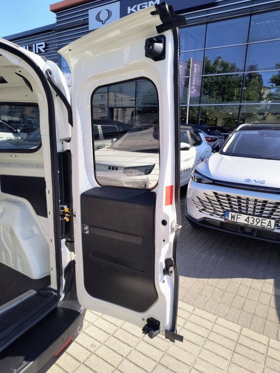FIAT DOBLO 1,4 BENZYNA 95 KM  22