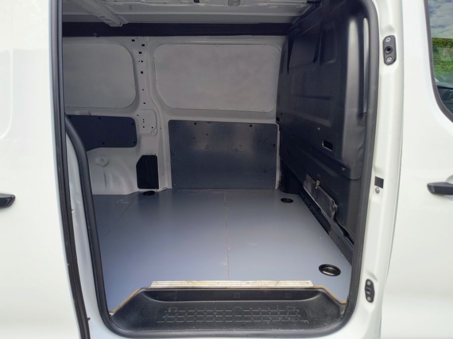 NOWA LOKALIZACJA Citroen Jumpy XL 1.5 HDI 102 KM Vat23% 18