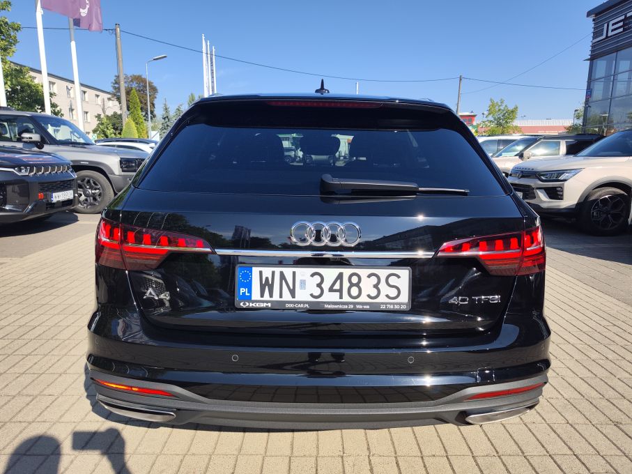 AUDI A4 40 TFSI AVANT SALON GWARANCJA VAT23 4