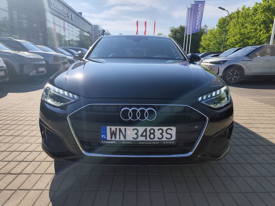 AUDI A4 40 TFSI AVANT SALON GWARANCJA VAT23 8
