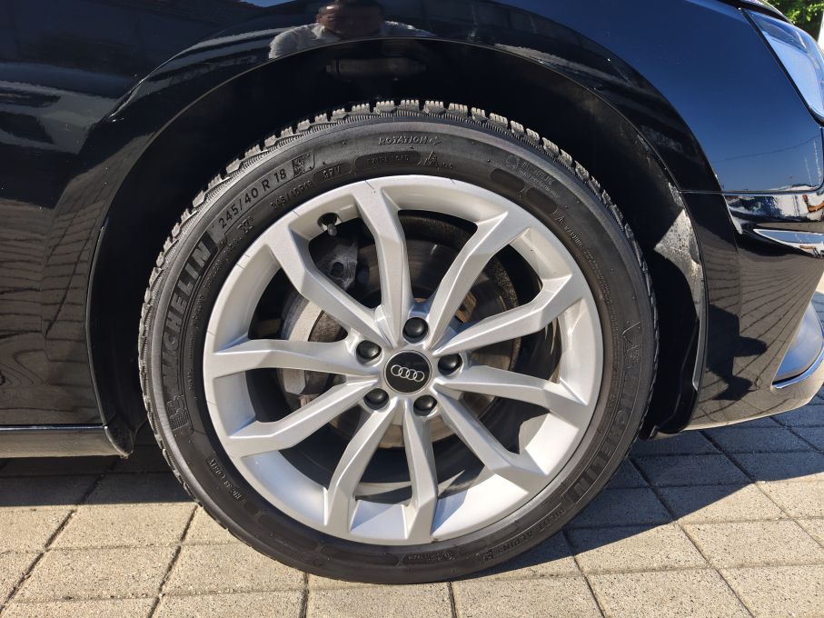 AUDI A4 40 TFSI AVANT SALON GWARANCJA VAT23 10