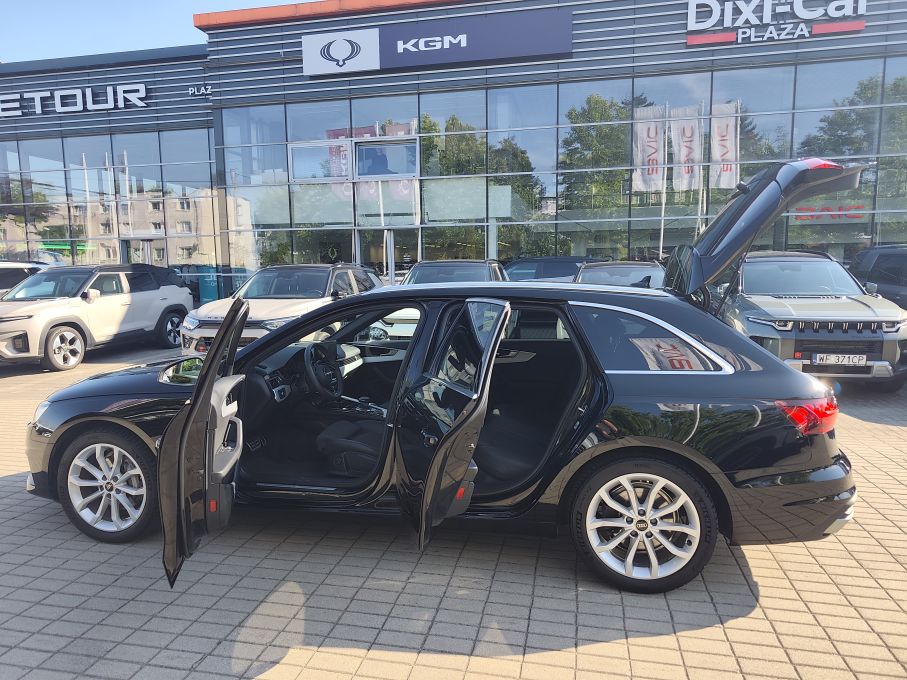 AUDI A4 40 TFSI AVANT SALON GWARANCJA VAT23 11