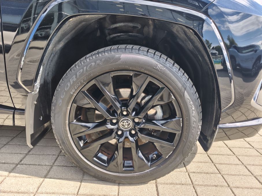 TOYOTA RAV 4  BLACK EDITION BY JBL 2.5 HYBRID AWD 11