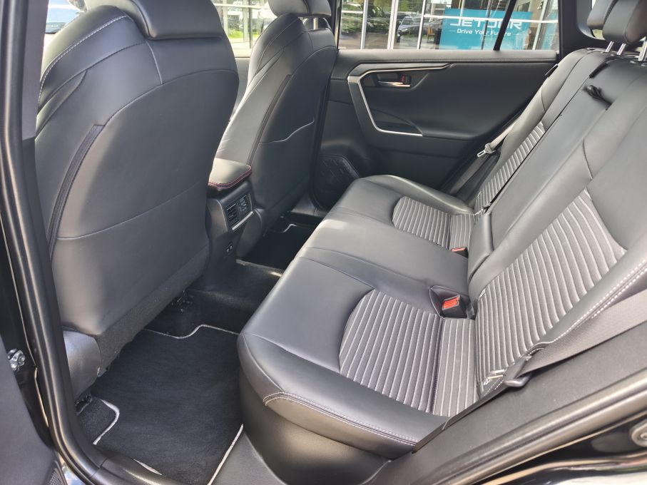 TOYOTA RAV 4  BLACK EDITION BY JBL 2.5 HYBRID AWD 16