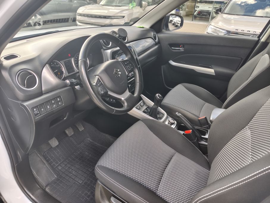 SUZUKI VIATAR 1,6 16V 120 KM 4X4 PREMIUM 12