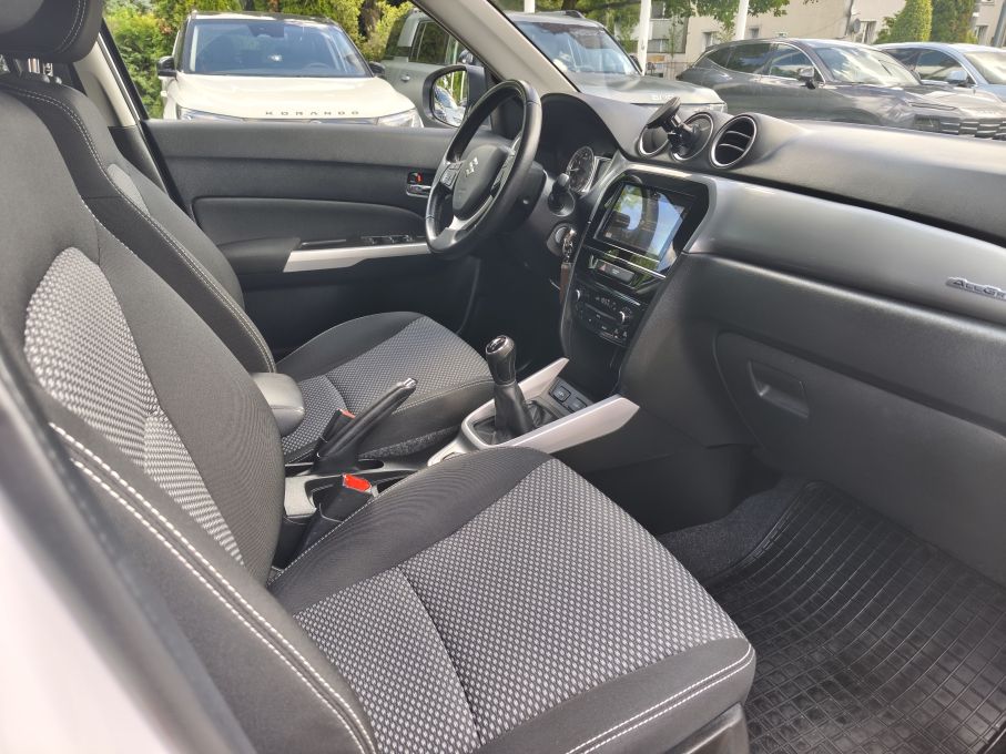 SUZUKI VIATAR 1,6 16V 120 KM 4X4 PREMIUM 16