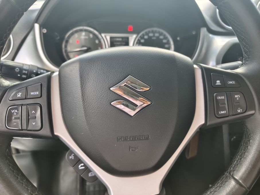 SUZUKI VIATAR 1,6 16V 120 KM 4X4 PREMIUM 18