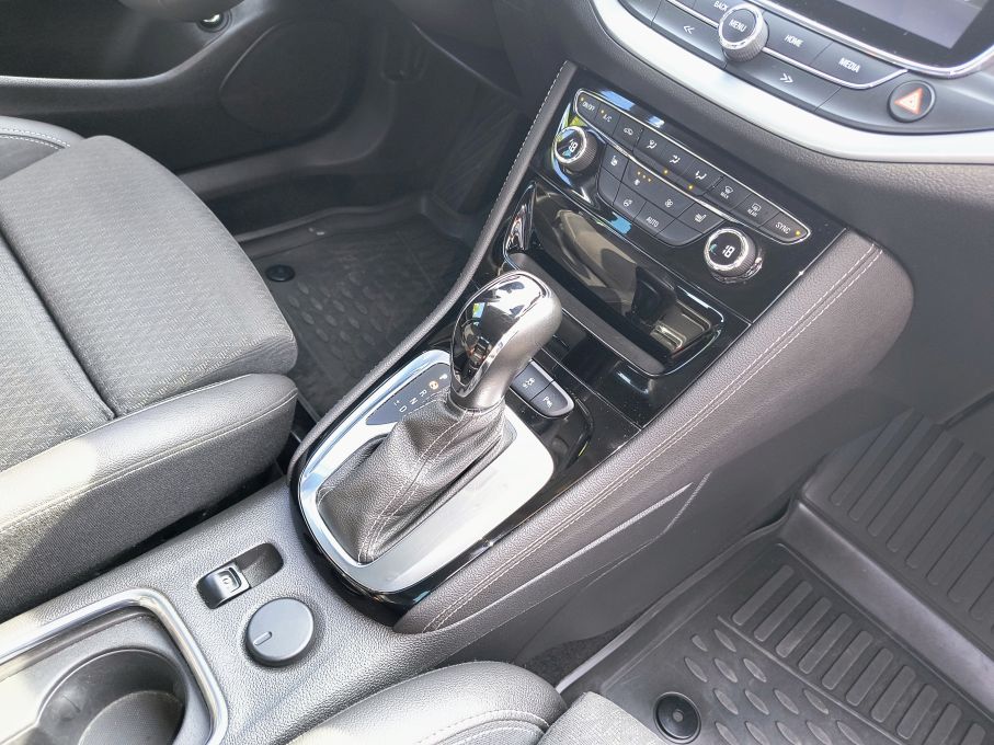 NOWA LOKALIZACJA Opel Astra V 1.4T 150KM Automat Navi Ilux Kamera Gwarancja 18