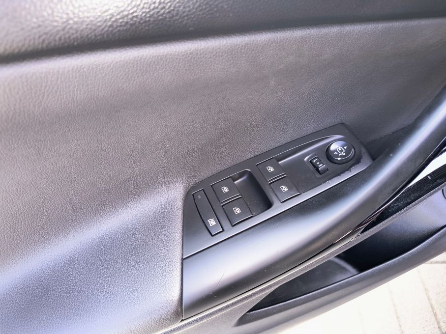 NOWA LOKALIZACJA Opel Astra V 1.4T 150KM Automat Navi Ilux Kamera Gwarancja 25