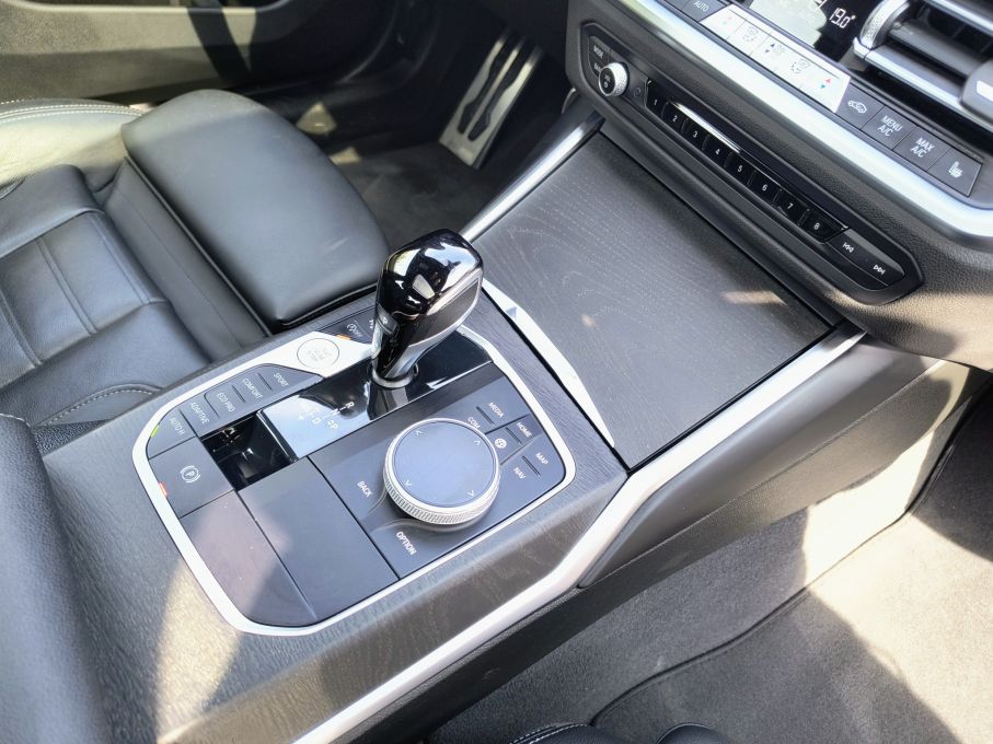 NOWA LOKALIZACJA Bmw 330i x drive 255KM M pakiet Piekny kolor 19