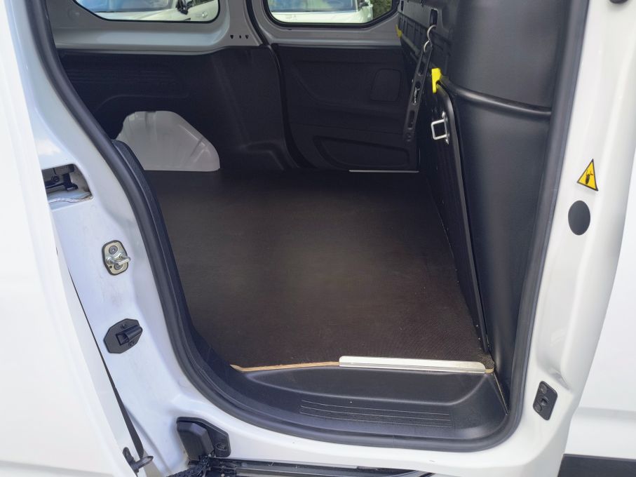 NOWA LOKALIZACJA Opel Combo 1.5cdti XL 2xdrzwi Niski Przebieg  Vat23% 23