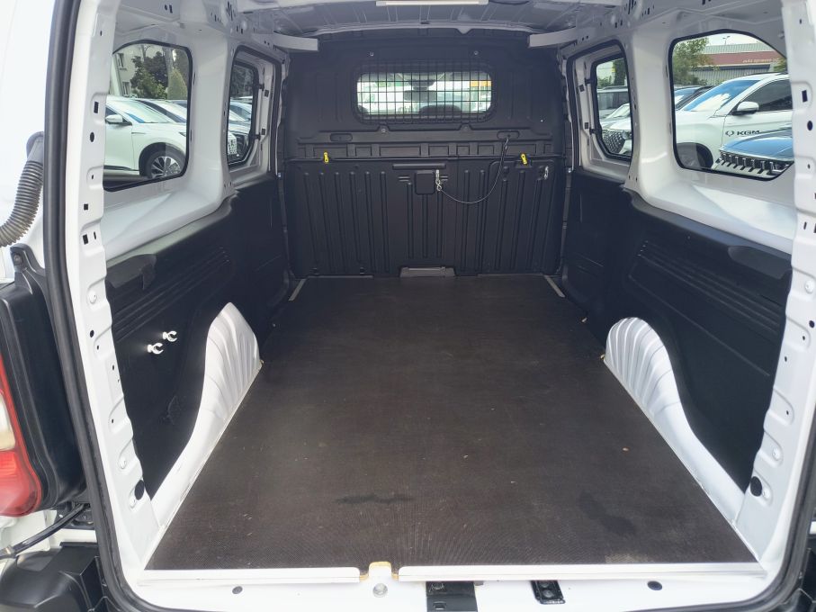 NOWA LOKALIZACJA Opel Combo 1.5cdti XL 2xdrzwi Niski Przebieg  Vat23% 24