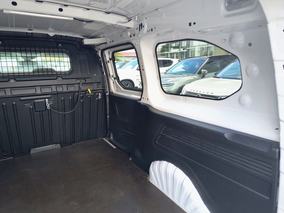 NOWA LOKALIZACJA Opel Combo 1.5cdti XL 2xdrzwi Niski Przebieg  Vat23% 25