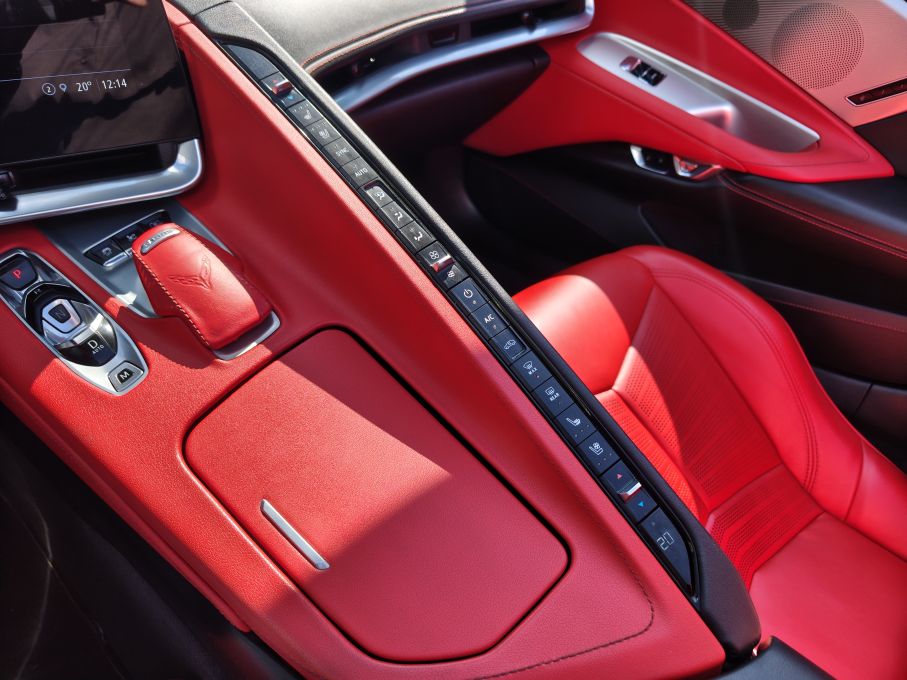 NOWA LOKALIZACJA Chevrolet Corvette Stingray LT2 Cabrio 6.2 V8 483KM 16