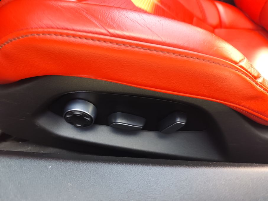 NOWA LOKALIZACJA Chevrolet Corvette Stingray LT2 Cabrio 6.2 V8 483KM 24