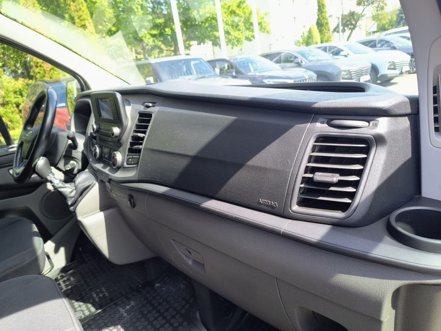 FORD TRANSIT CUSTOM KOMBI 9 OSÓB 17
