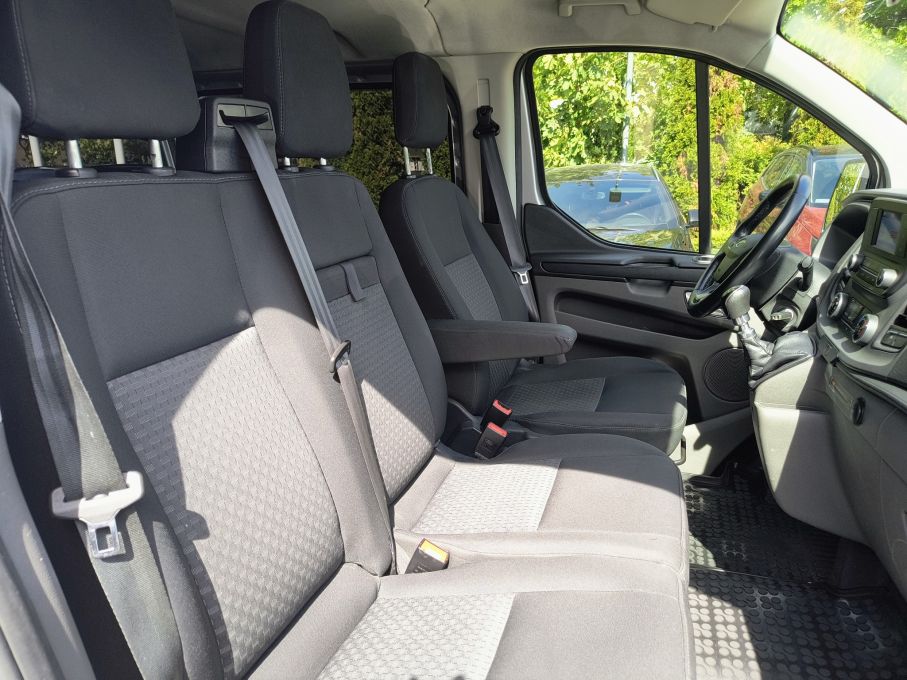 FORD TRANSIT CUSTOM KOMBI 9 OSÓB 18