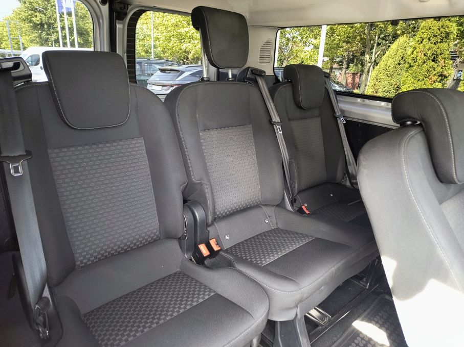 FORD TRANSIT CUSTOM KOMBI 9 OSÓB 21