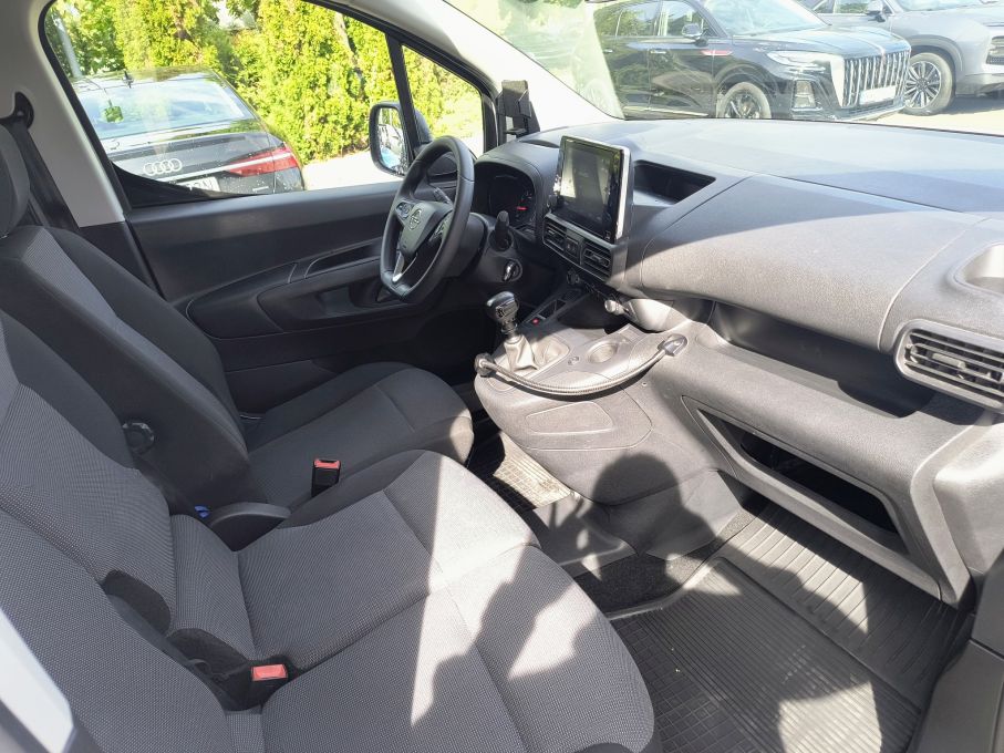NOWA LOKALIZACJA Opel Combo 1.5cdti XL 2xdrzwi Niski Przebieg  Vat23% 11