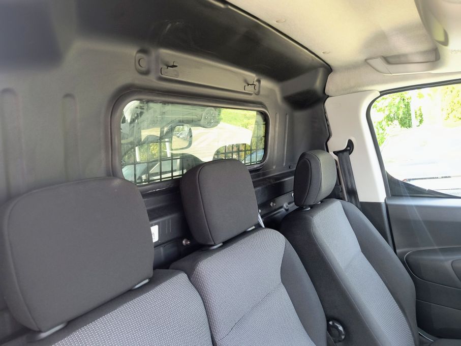NOWA LOKALIZACJA Opel Combo 1.5cdti XL 2xdrzwi Niski Przebieg  Vat23% 16