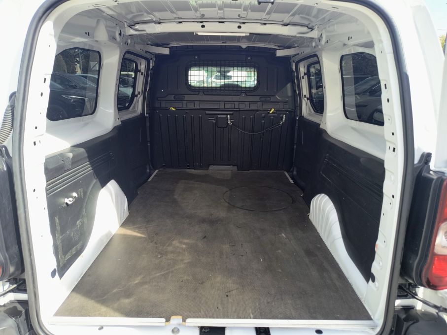 NOWA LOKALIZACJA Opel Combo 1.5cdti XL 2xdrzwi Niski Przebieg  Vat23% 19