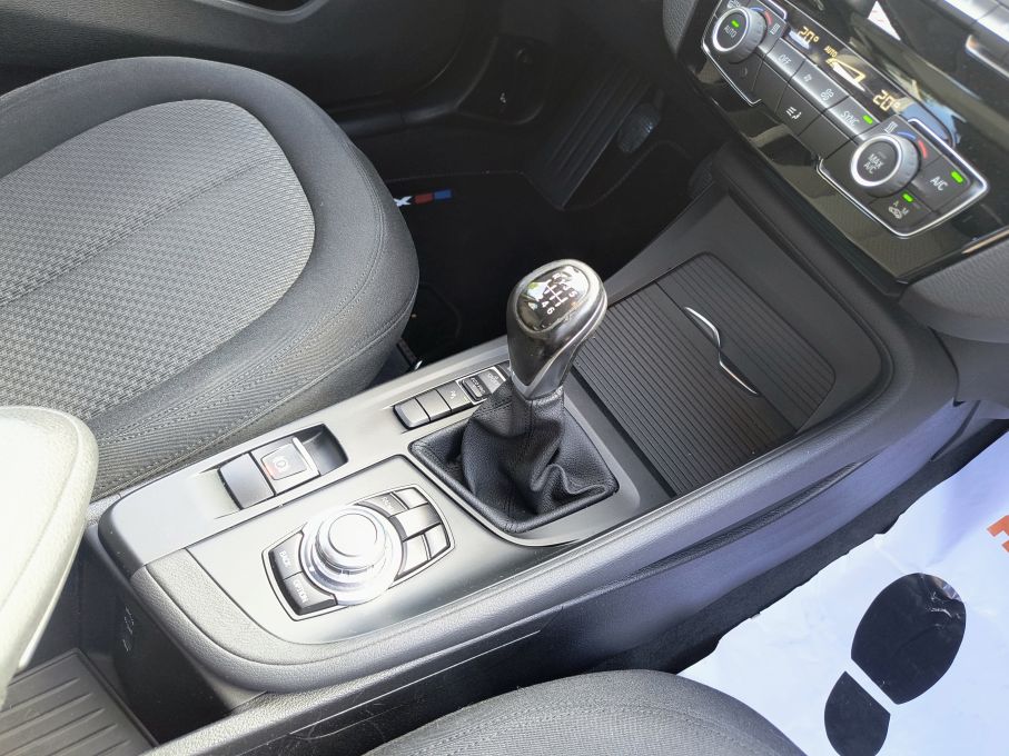 NOWA LOKALIZACJA BMW X1 2.0D Bezwypadkowa Serwis BMW Navi Gwarancja 15