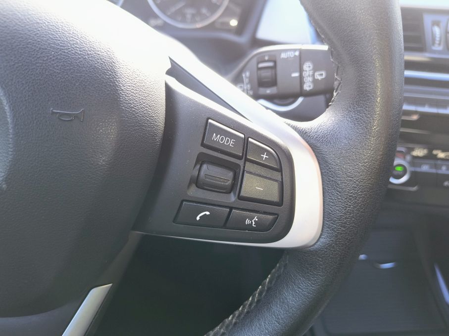 NOWA LOKALIZACJA BMW X1 2.0D Bezwypadkowa Serwis BMW Navi Gwarancja 21