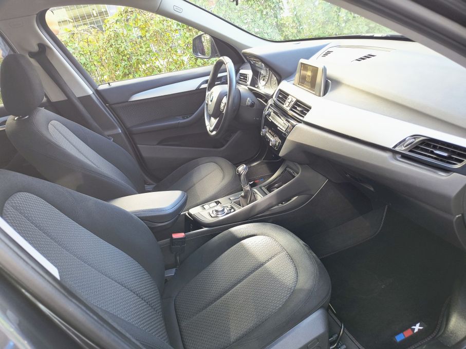 NOWA LOKALIZACJA BMW X1 2.0D Bezwypadkowa Serwis BMW Navi Gwarancja 21