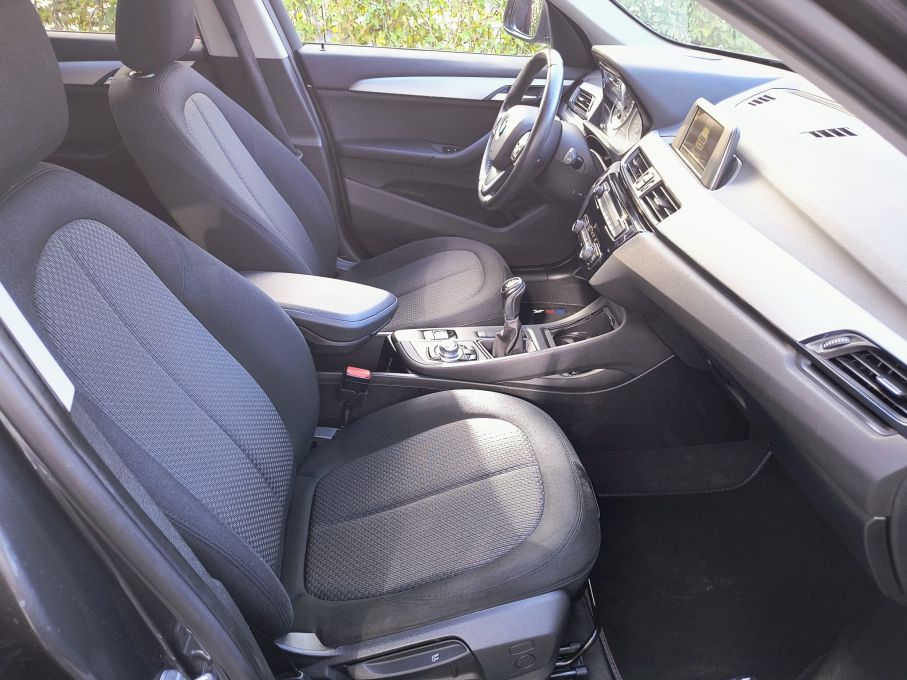 NOWA LOKALIZACJA BMW X1 2.0D Bezwypadkowa Serwis BMW Navi Gwarancja 22