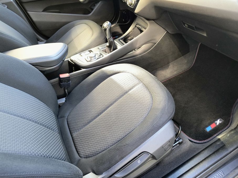 NOWA LOKALIZACJA BMW X1 2.0D Bezwypadkowa Serwis BMW Navi Gwarancja 25