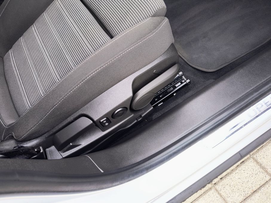NOWA LOKALIZACJA Opel Insignia 1.6 T 170KM Automat Serwis Niski Przebieg 15