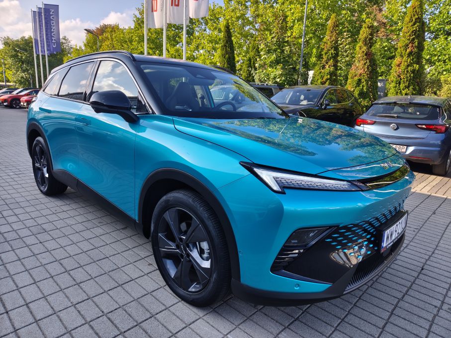 Beijing BAIC 5 1.5T 177KM LUXURY Automat, rej 2026r  salon PL, Vat23% 3
