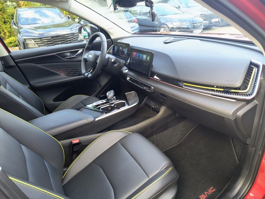 Beijing BAIC 5 1.5T 177KM LUXURY Automat   salon PL, Vat23% 11