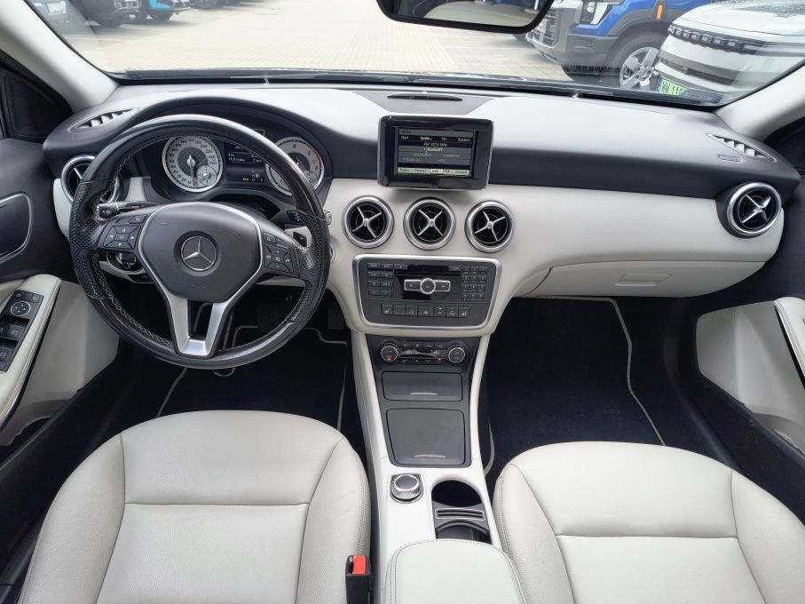 NOWA LOKALIZACJA Mercedes A180 1.5D Urban Salon PL Skóra Automat navi kamera 17