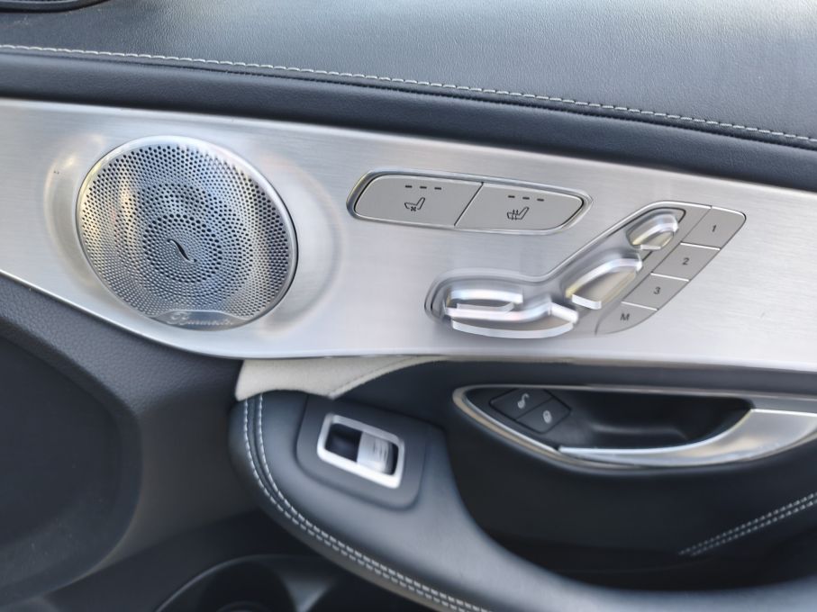 NOWA LOKALIZACJA Mercedes C63S 510KM Seden Piekny kolor Zamiana 21