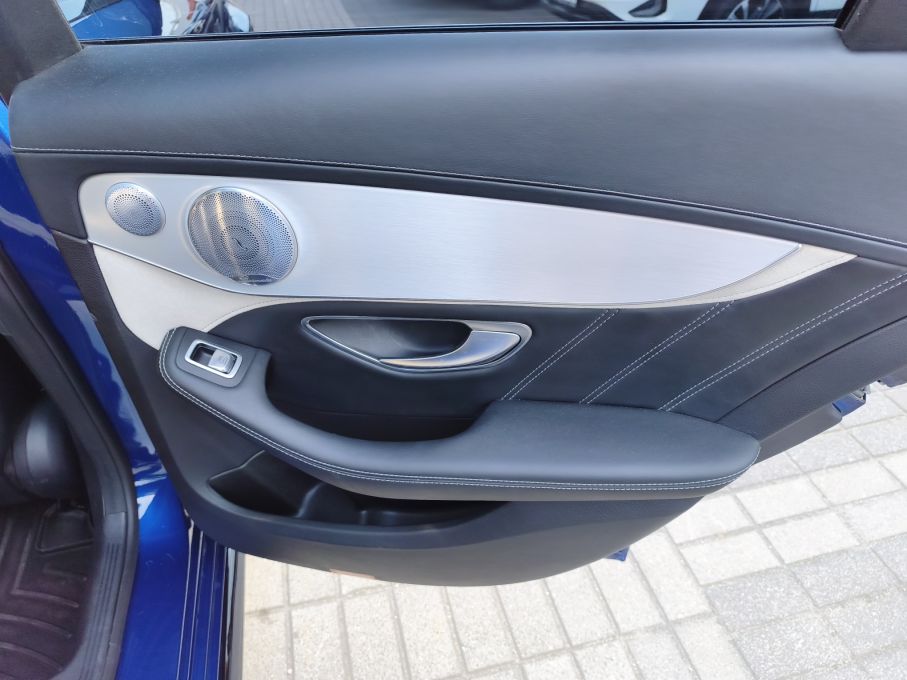 NOWA LOKALIZACJA Mercedes C63S 510KM Seden Piekny kolor Zamiana 23
