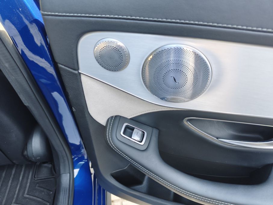 NOWA LOKALIZACJA Mercedes C63S 510KM Seden Piekny kolor Zamiana 24
