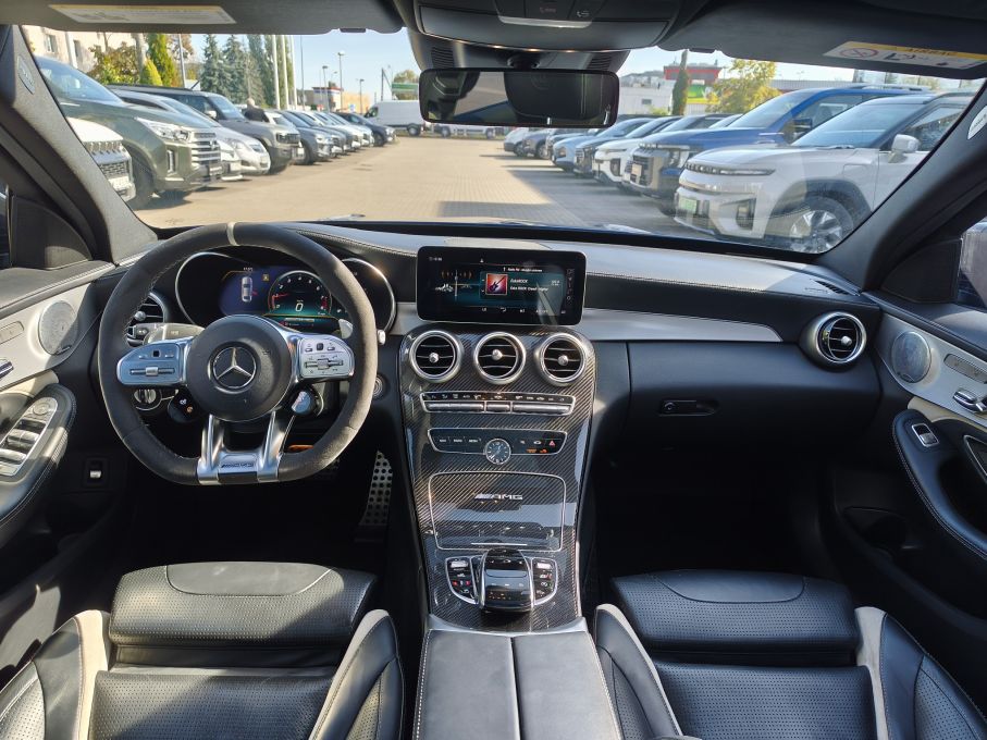 NOWA LOKALIZACJA Mercedes C63S 510KM Seden Piekny kolor Zamiana 25